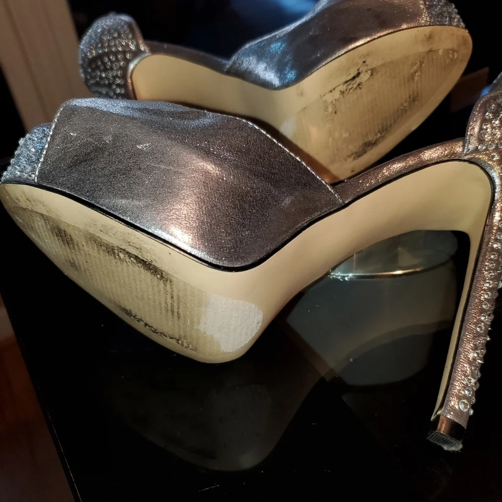 Beautiful Steve Madden Studded Heels